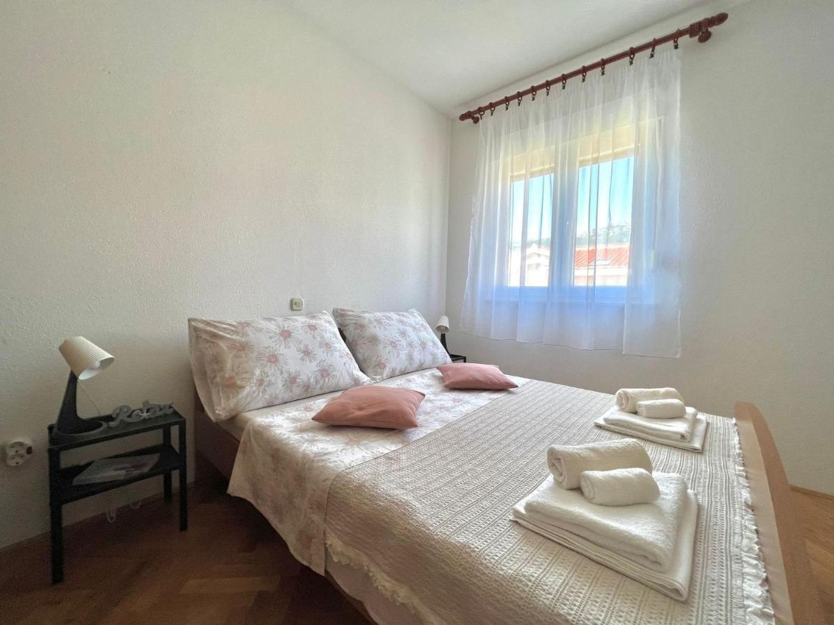 Apartment Troisa Kastela Luaran gambar
